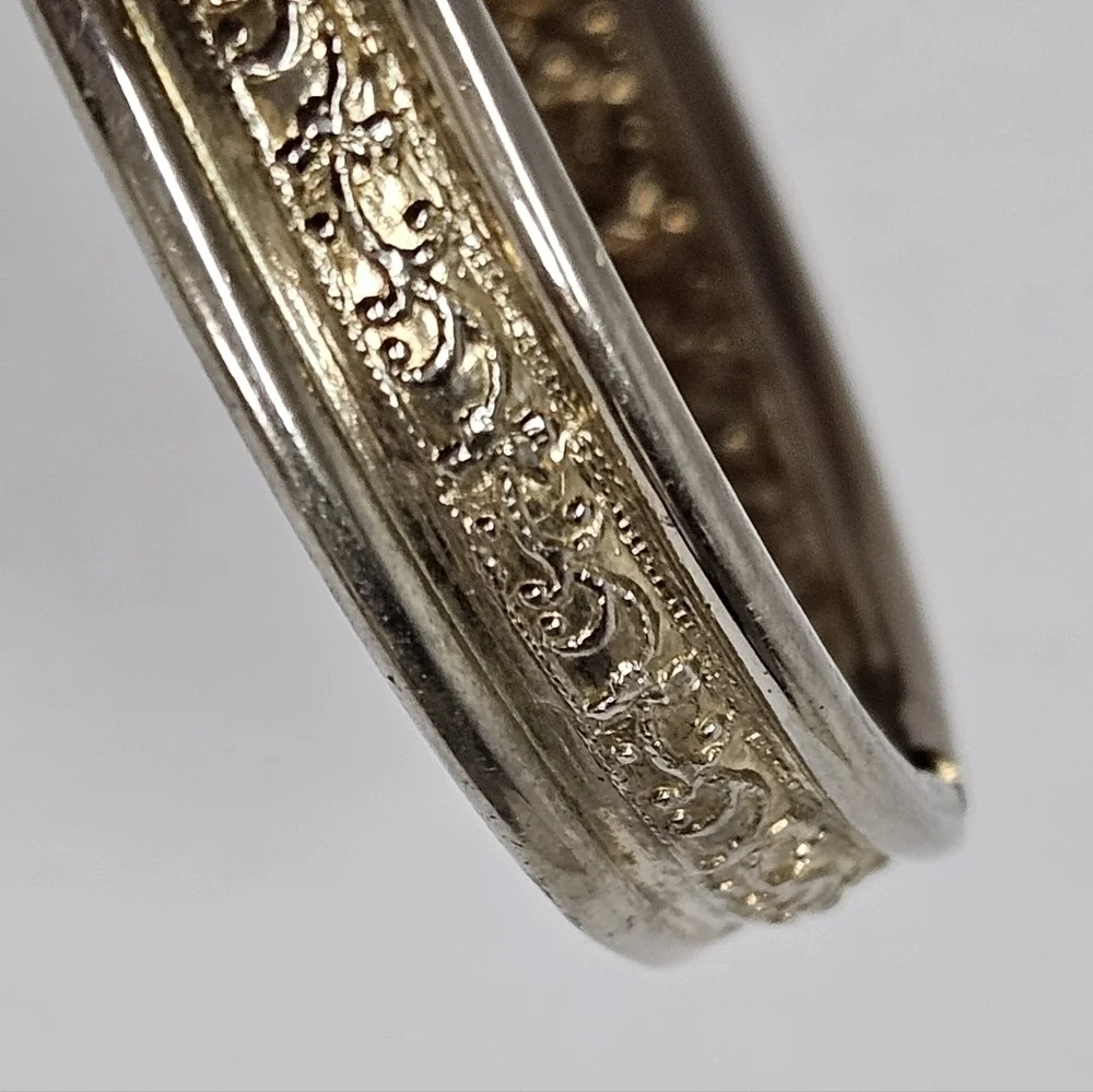 VINTAGE Two Tone Gold & Silver Tone Etched Child Cuff Bracelet Bangle